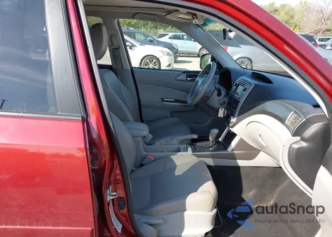 2011 Subaru Forester 2.5X Touring z USA, uszkodzony, nr VIN JF2SHBGC7BH720124